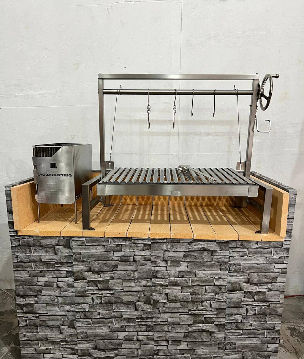 Tagwood BBQ09SS Insert Style Argentine Santa Maria Grill – 304 Stainless Steel
