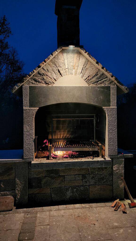 Tagwood BBQ09SS Insert Style Argentine Santa Maria Grill – 304 Stainless Steel