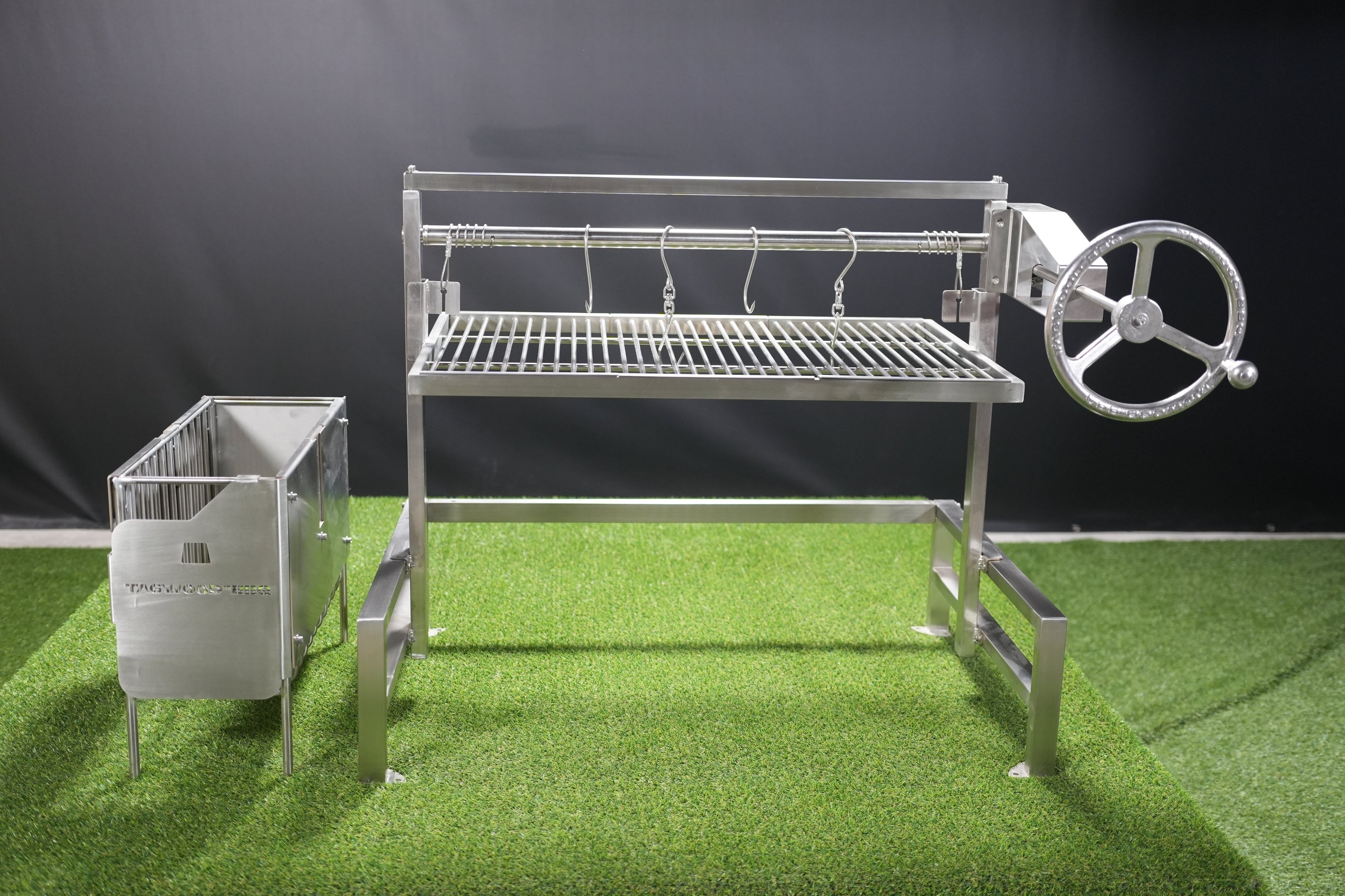 Tagwood BBQ09SS Insert Style Argentine Santa Maria Grill – 304 Stainless Steel