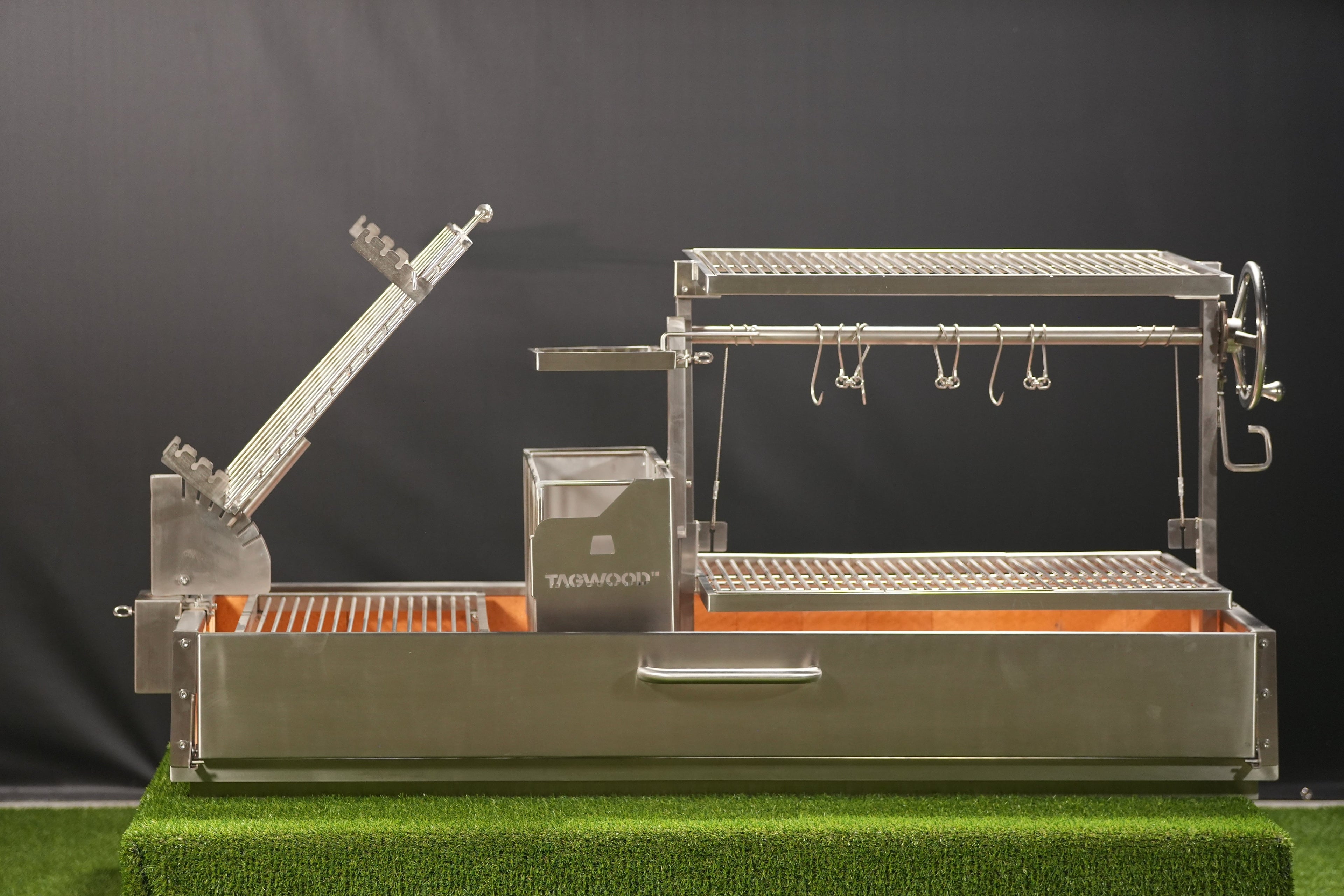 Tagwood BBQ28SS XL Built-In Santa Maria Argentine Grill – 304 Stainless Steel