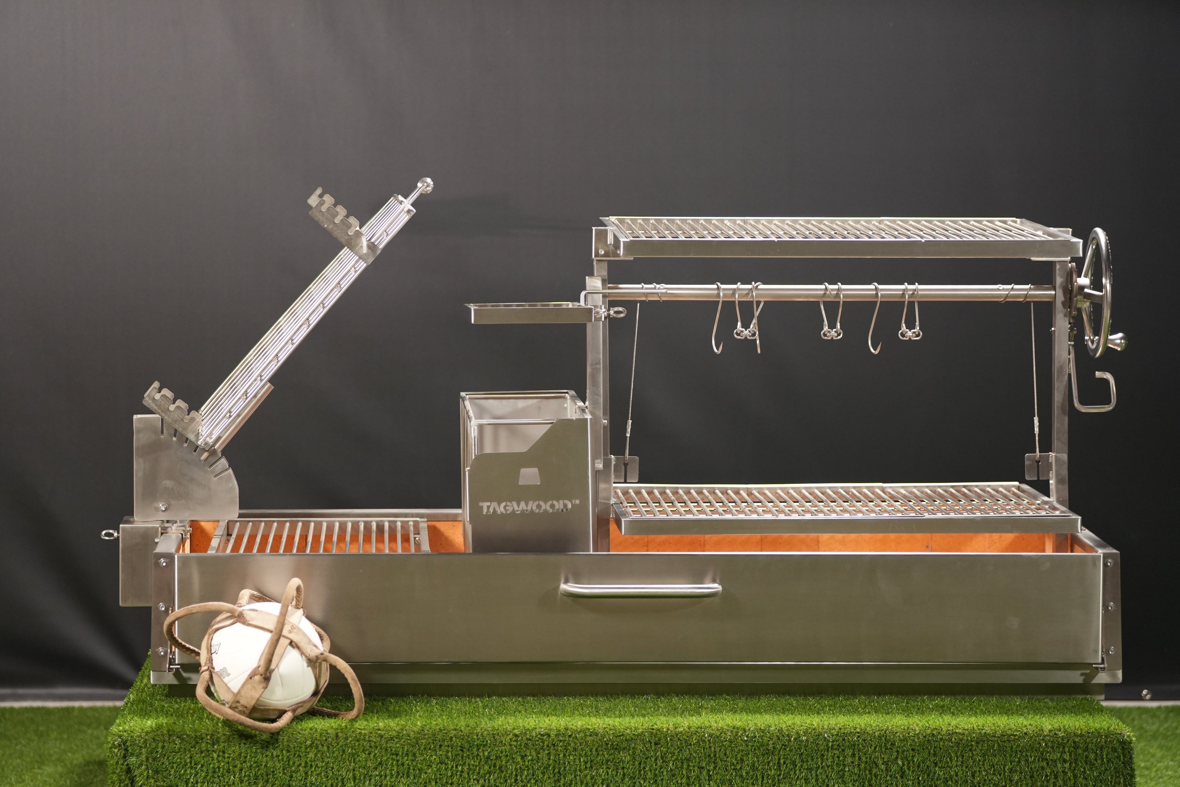 Tagwood BBQ28SS XL Built-In Santa Maria Argentine Grill – 304 Stainless Steel