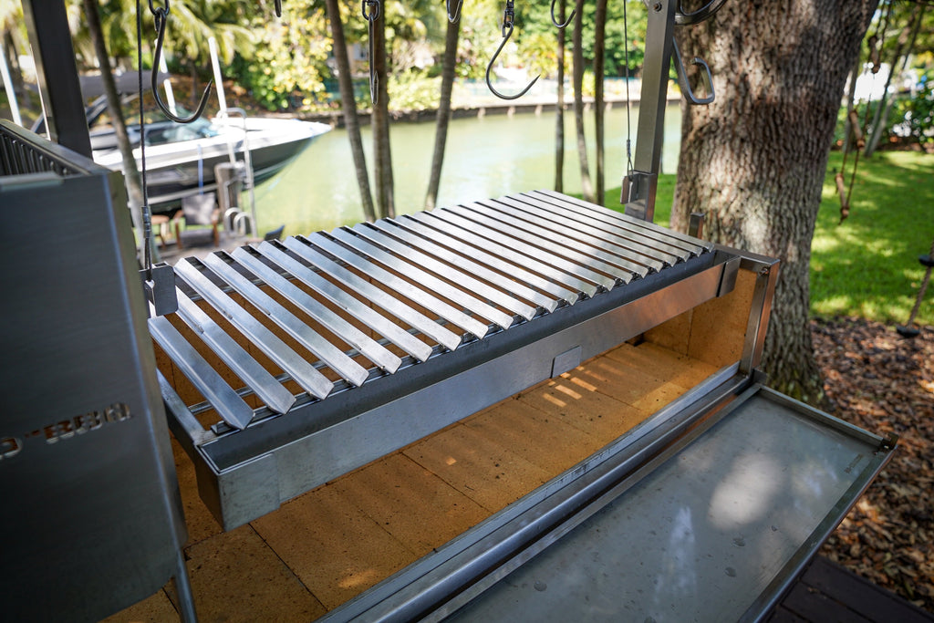 Tagwood BBQ06SS Argentine Santa Maria Grill – with 360° Rotating Clamp Grill