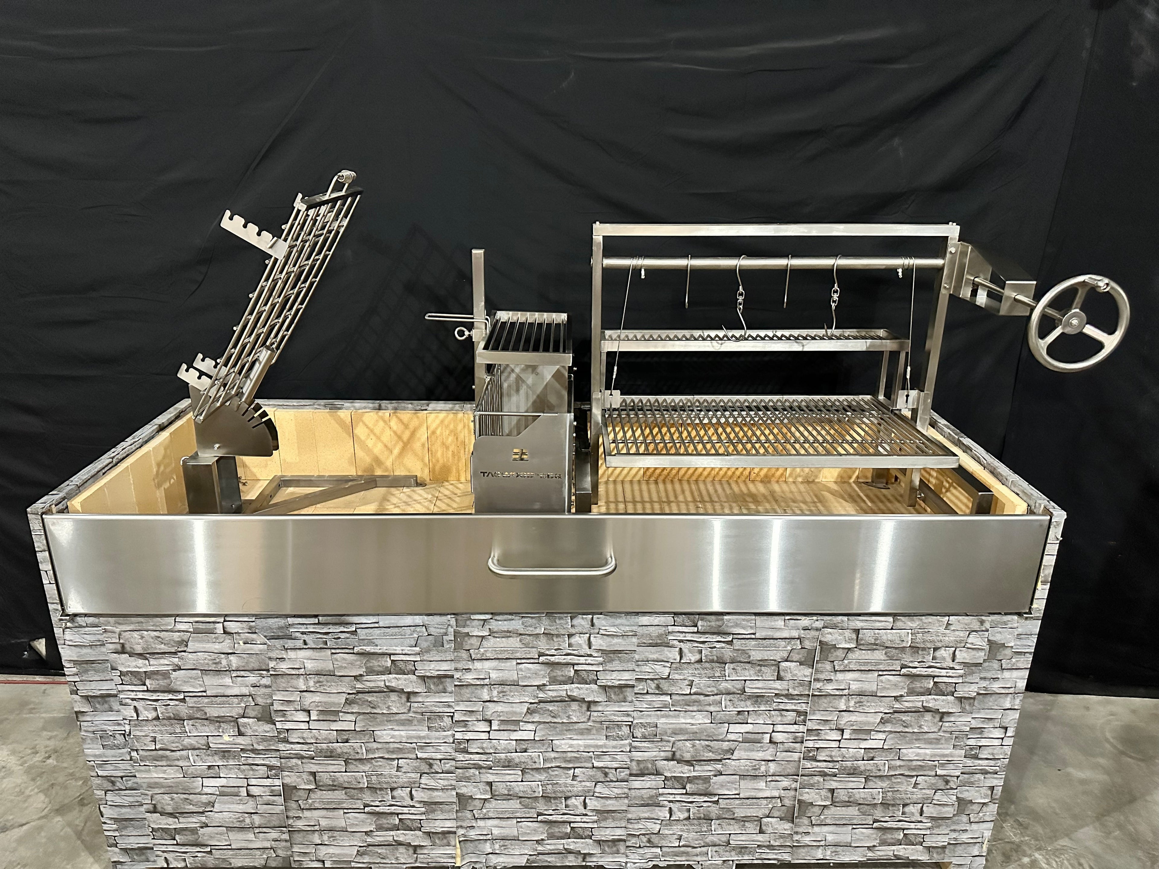 Tagwood BBQ09SS Insert Style Argentine Santa Maria Grill – 304 Stainless Steel