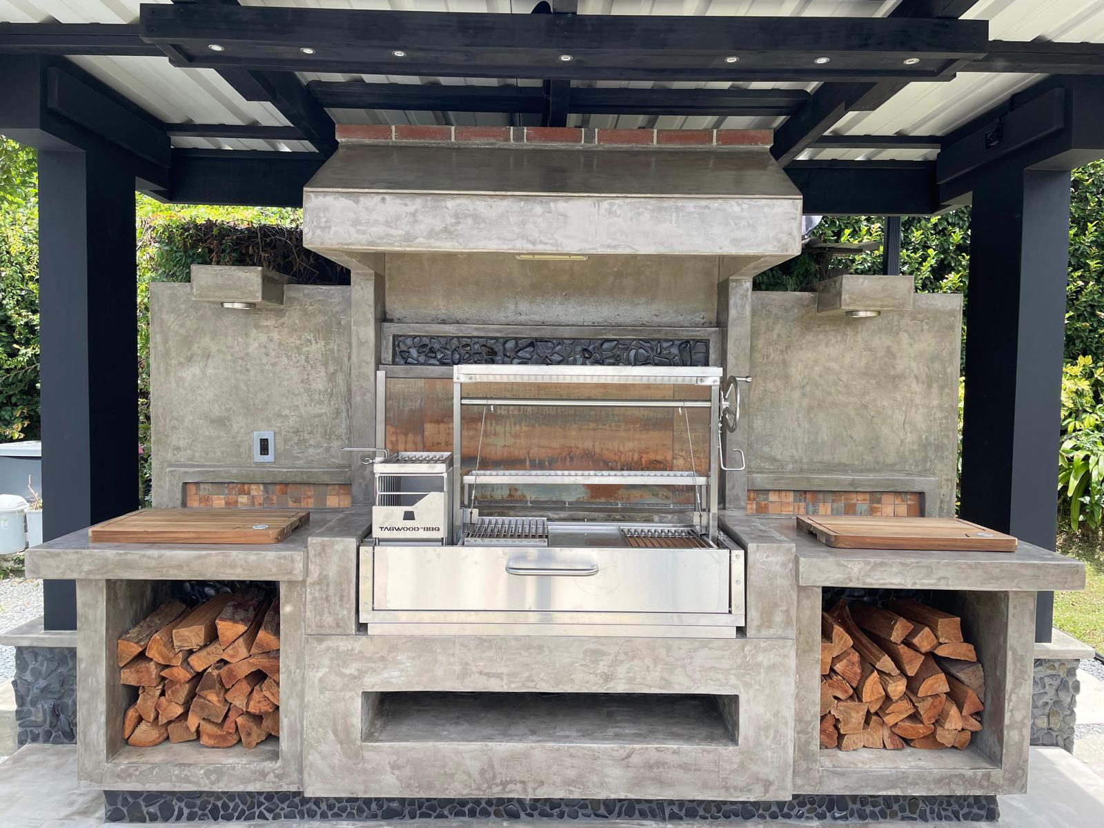 Tagwood BBQ05SS Built-In Santa Maria Argentine Grill – 304 Stainless Steel