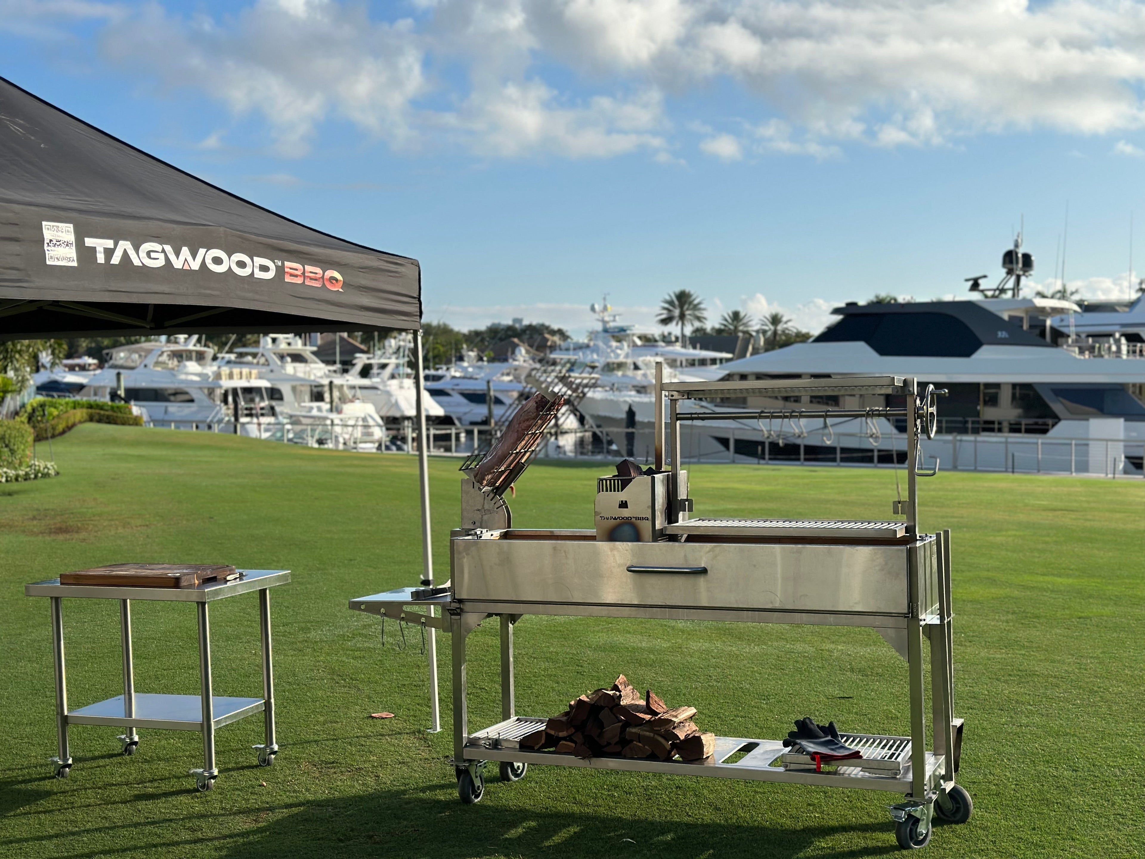 Tagwood BBQ06SS Argentine Santa Maria Grill – with 360° Rotating Clamp Grill