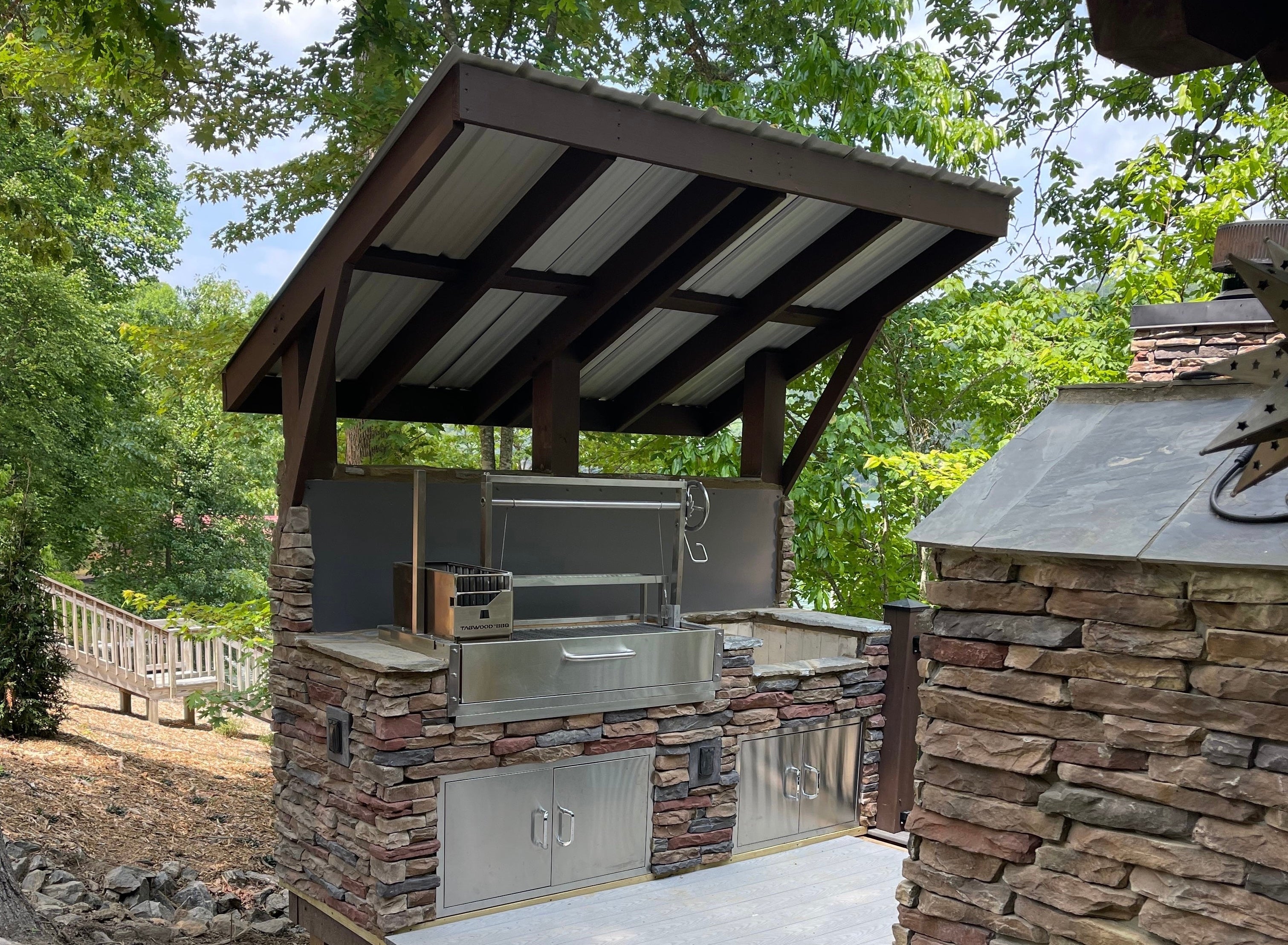 Tagwood BBQ05SS Built-In Santa Maria Argentine Grill – 304 Stainless Steel