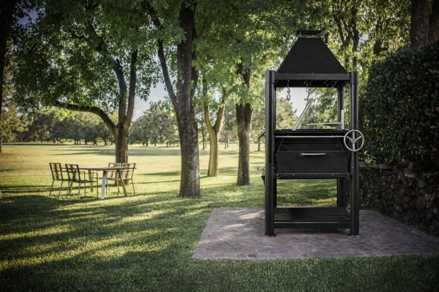 Tagwood BBQ12SI Argentine Santa Maria Grill – Professional 360-Degree Grilling