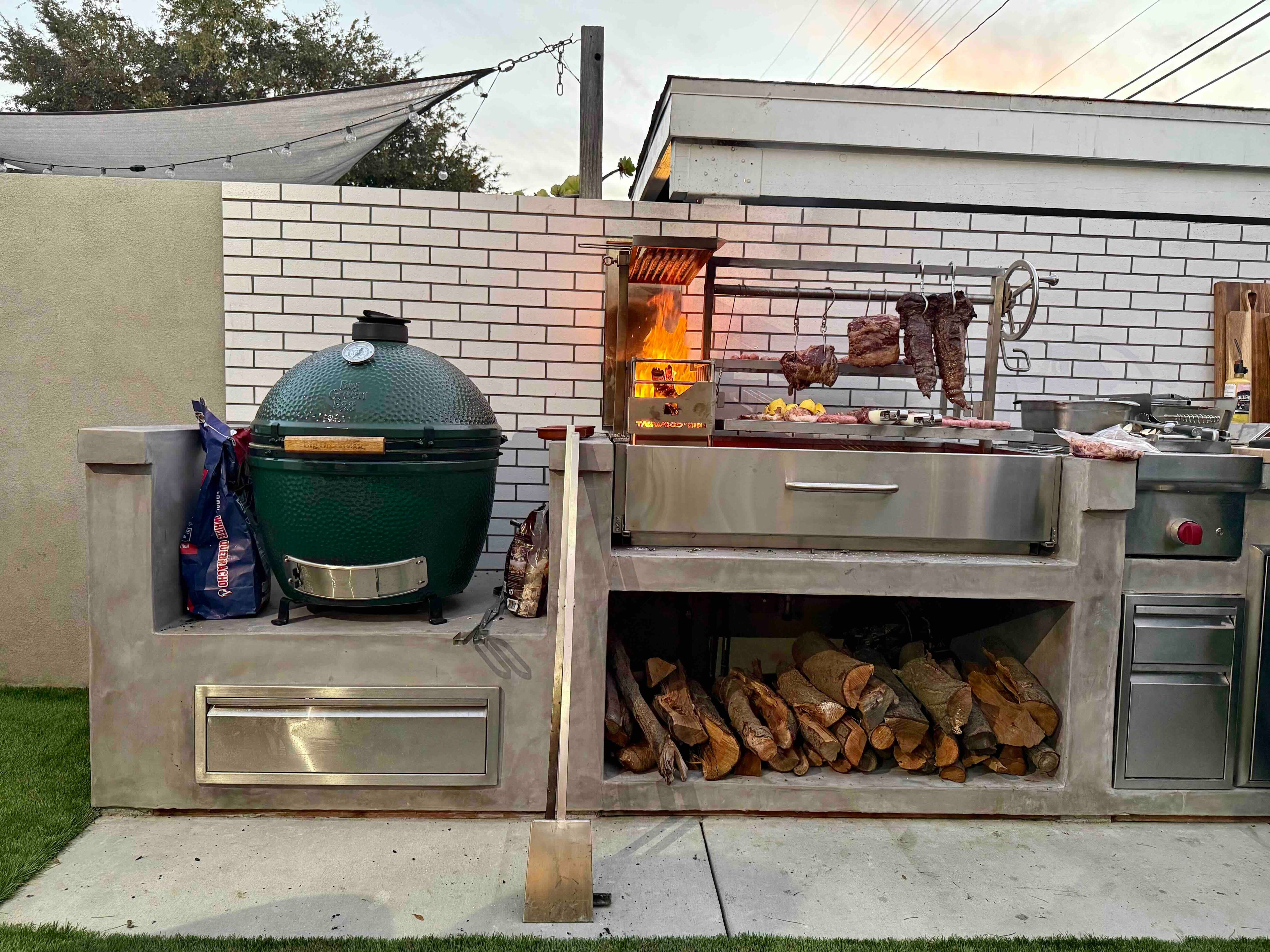 Tagwood BBQ25SS XL Built-In Santa Maria Argentine Grill – 304 Stainless Steel