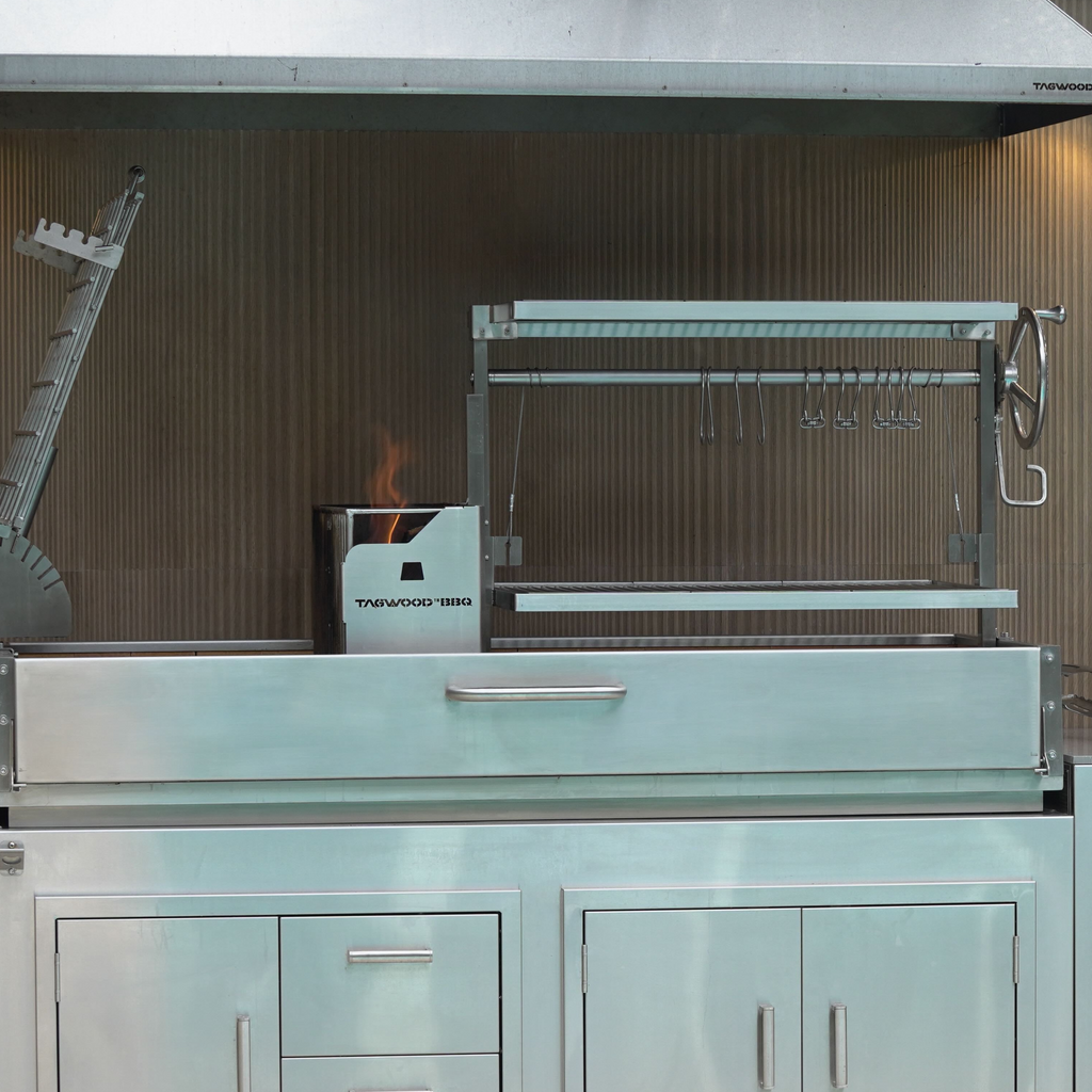 Tagwood BBQ28SS XL Built-In Santa Maria Argentine Grill – 304 Stainless Steel