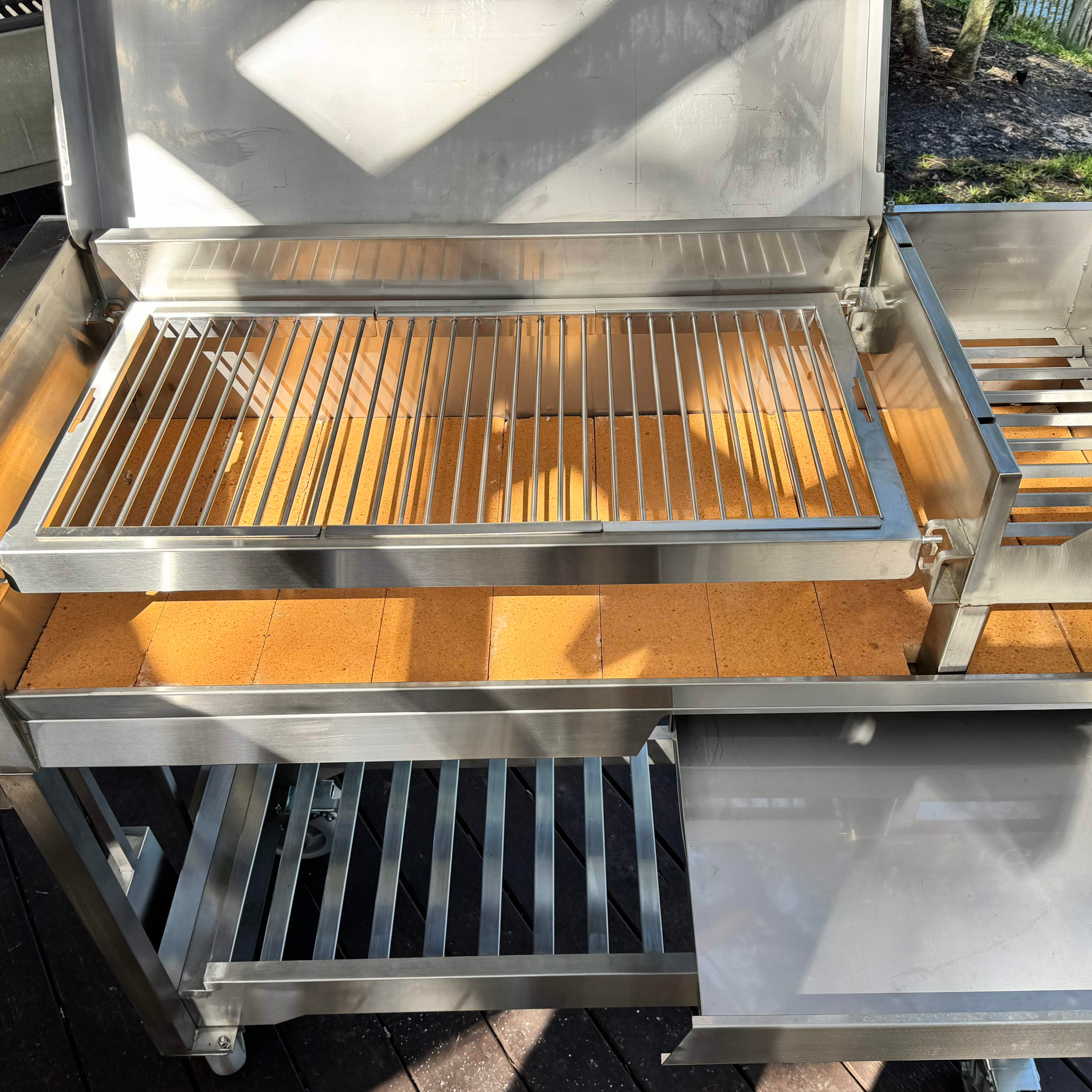 Tagwood BBQ18SS Argentinian Freestanding Charcoal Grill – 304 Stainless Steel
