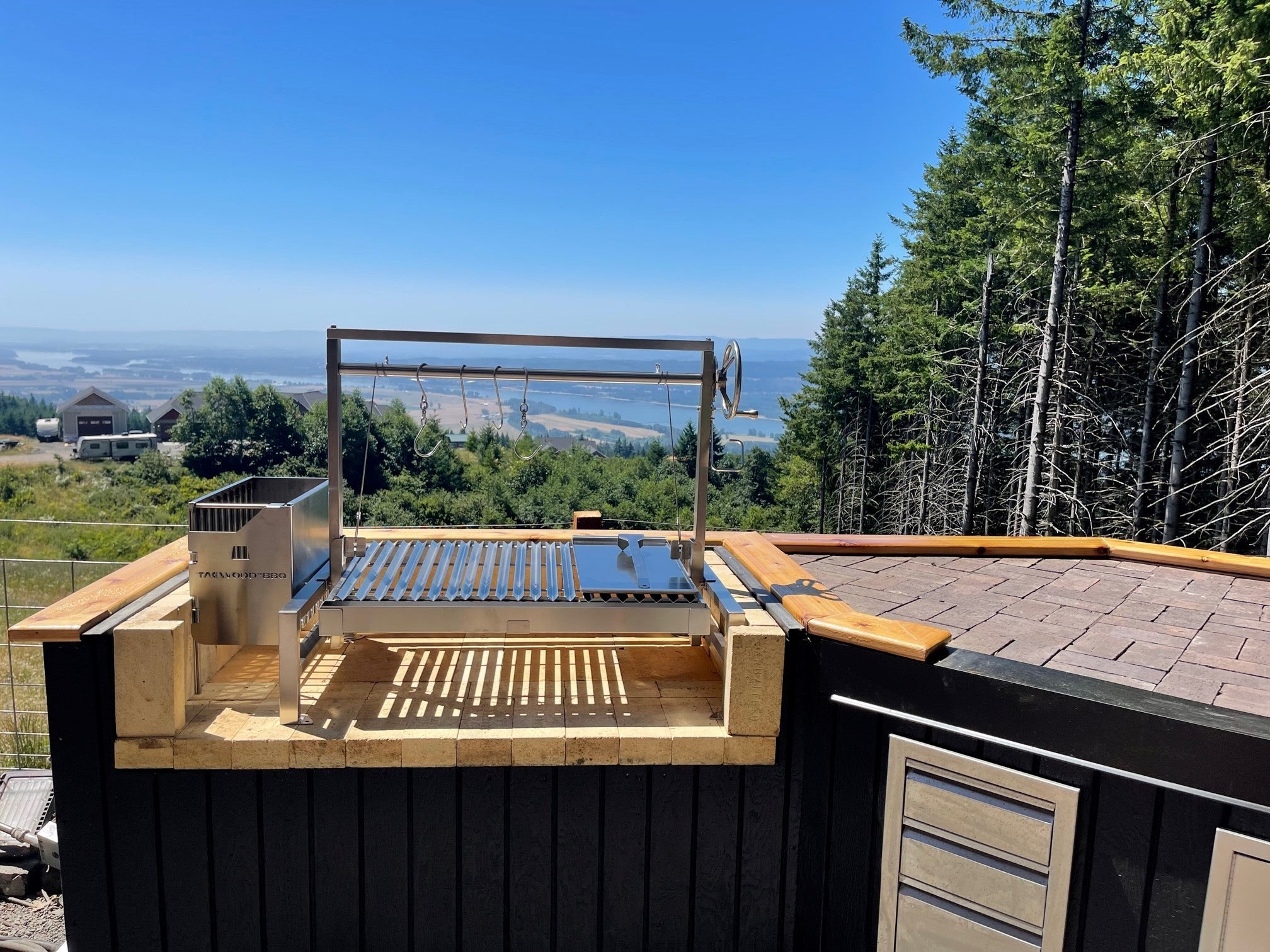 Tagwood BBQ09SS Insert Style Argentine Santa Maria Grill – 304 Stainless Steel